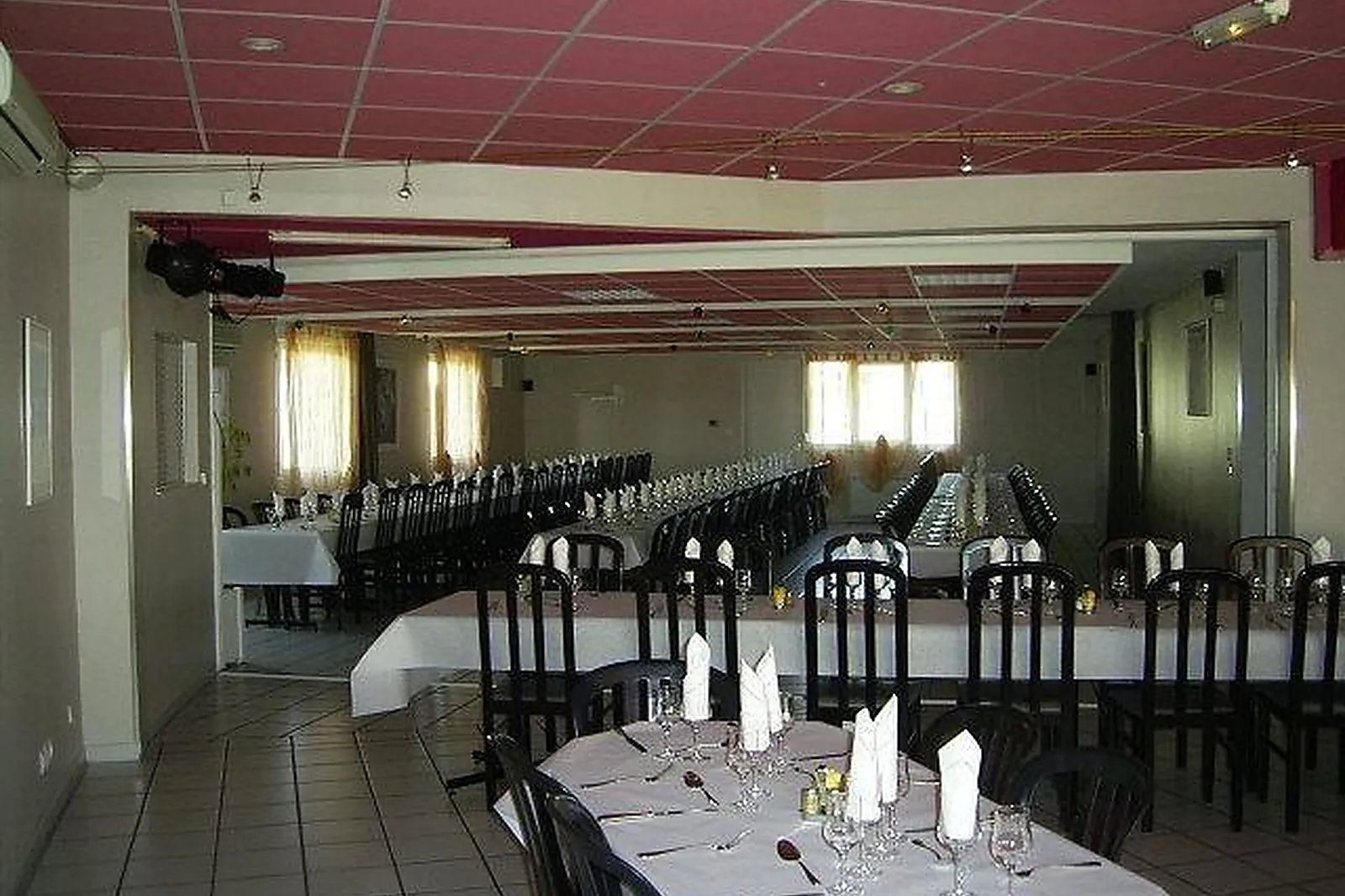 Lieux événementiels, L'ARTEL HÔTEL