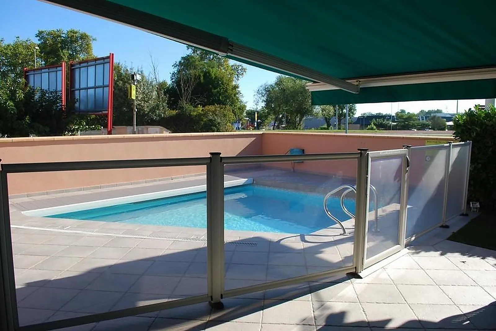 Lieux événementiels, L'ARTEL HÔTEL