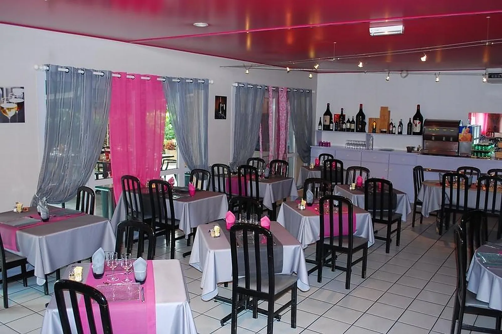 Lieux événementiels, L'ARTEL HÔTEL