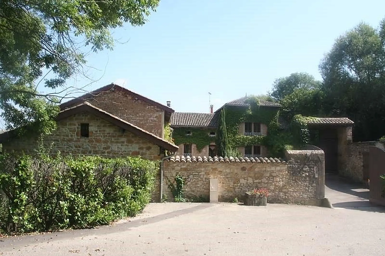 Lieux événementiels, LL&RSQUO;AUBE DU MOULIN