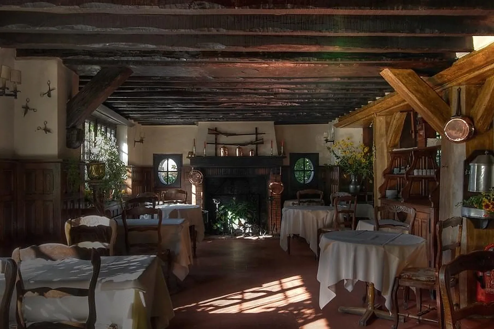 Lieux événementiels, LL&RSQUO;AUBERGADE