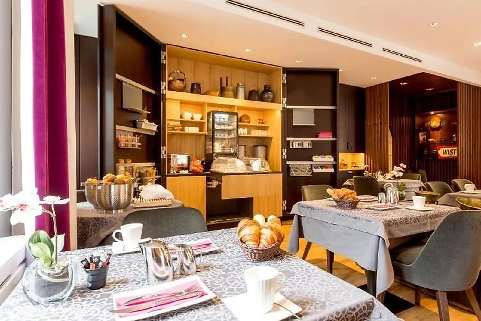 Lieux événementiels, LL&RSQUO;AUBERGE ALSACIENNE