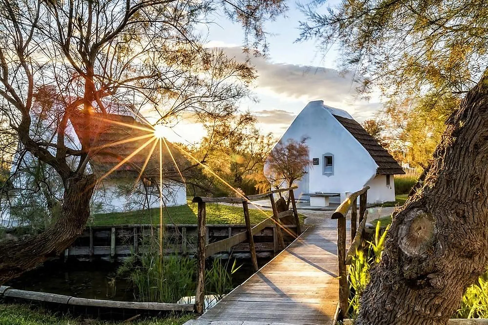 Lieux événementiels, LL&RSQUO;AUBERGE CAVALIÈRE DU PONT DES BANNES