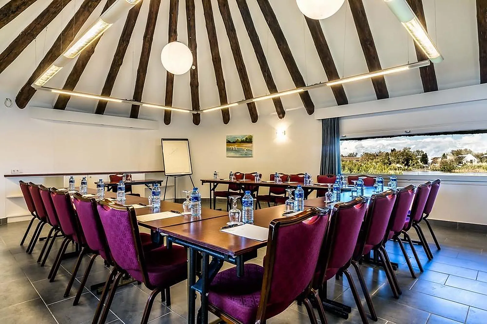 Lieux événementiels, LL&RSQUO;AUBERGE CAVALIÈRE DU PONT DES BANNES