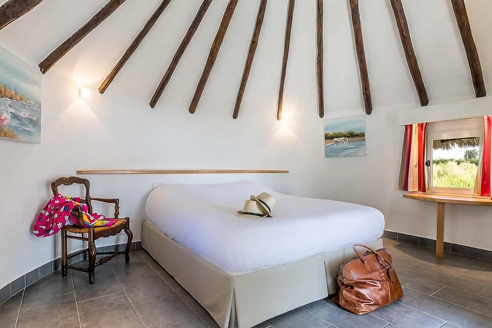 Lieux événementiels, LL&RSQUO;AUBERGE CAVALIÈRE DU PONT DES BANNES