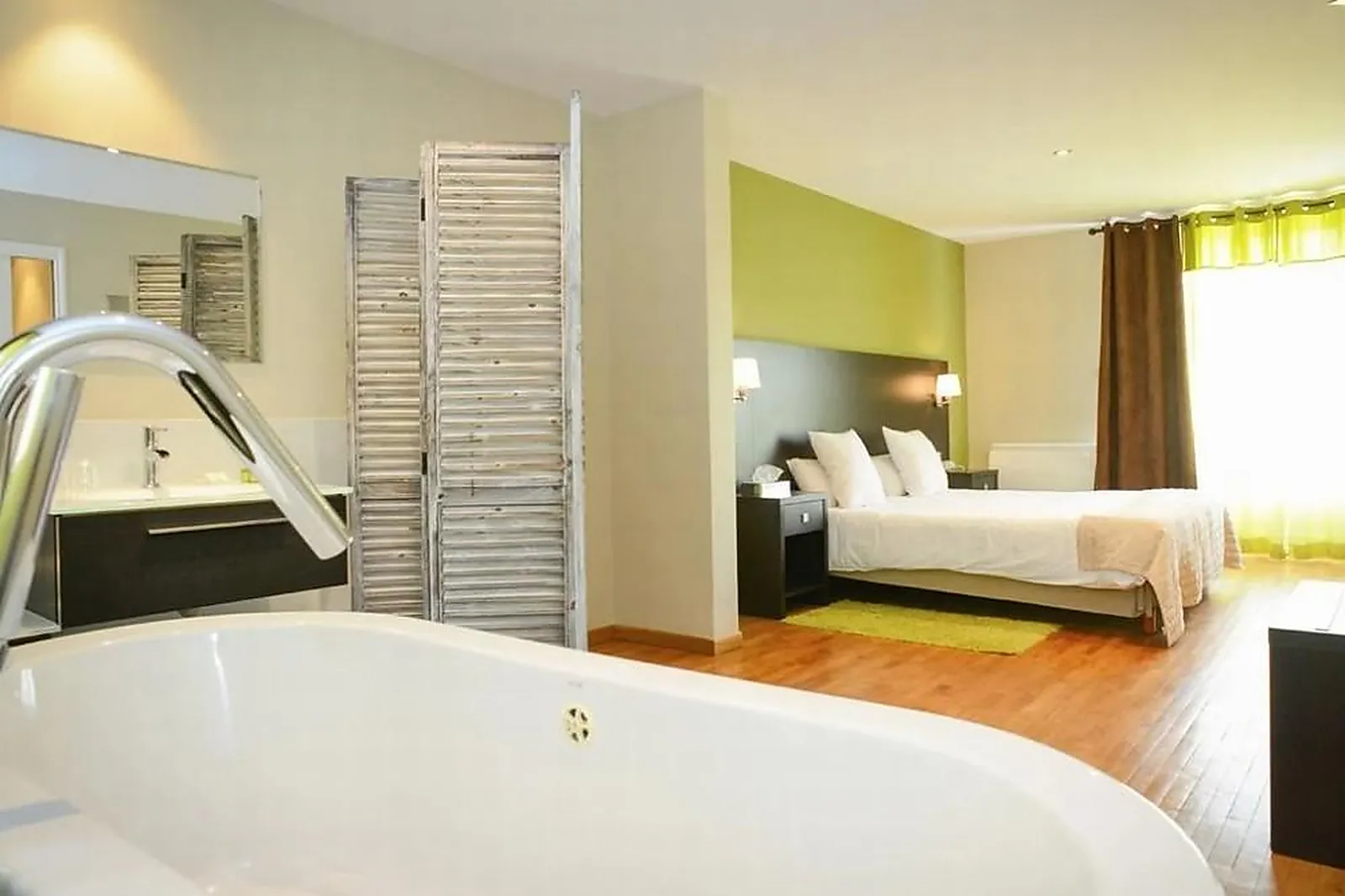 Lieux événementiels, LL&RSQUO;AUBERGE NORMANDE