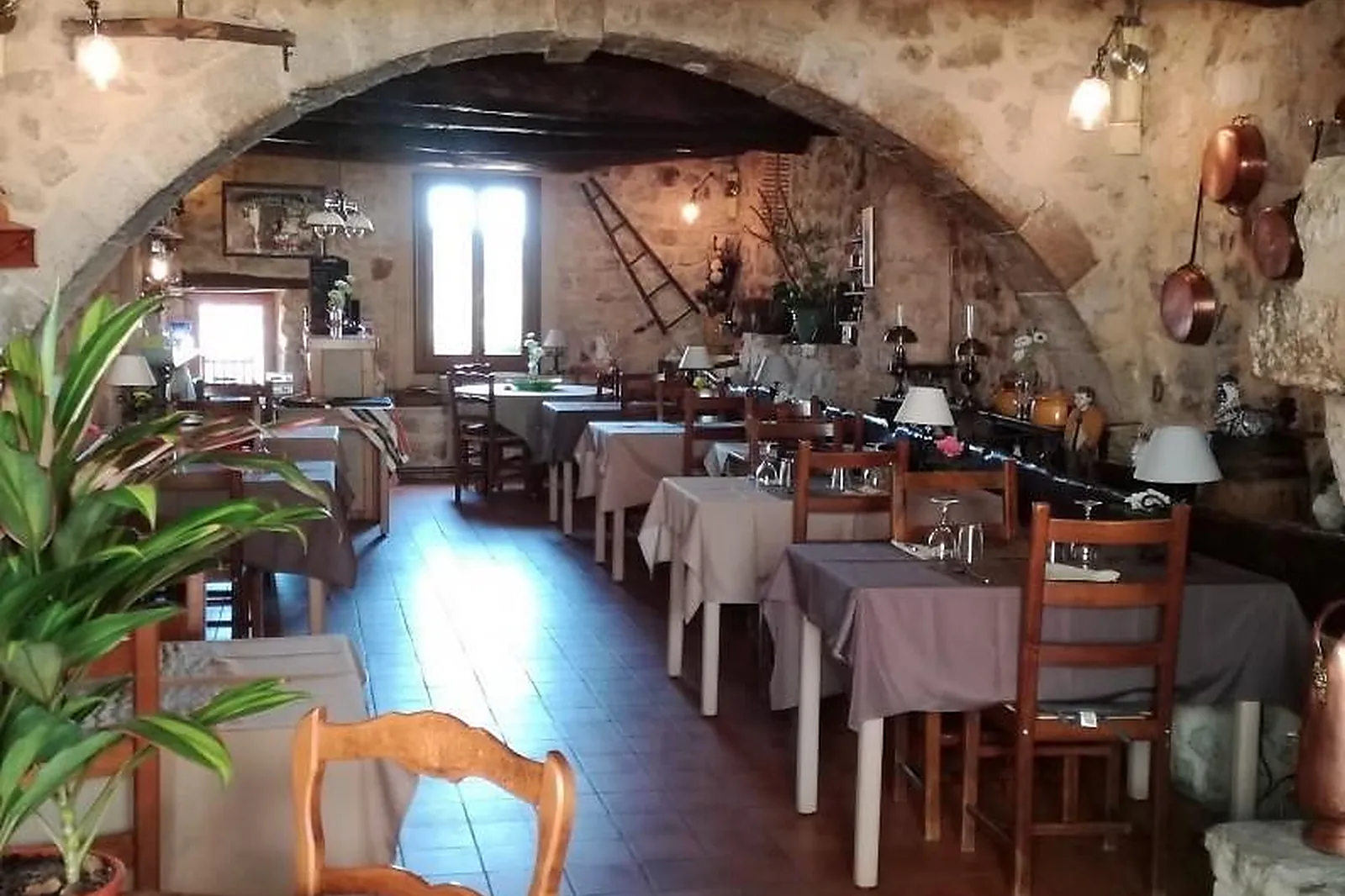 Lieux événementiels, LL&RSQUO;AUBERGE DE BAUDINARD