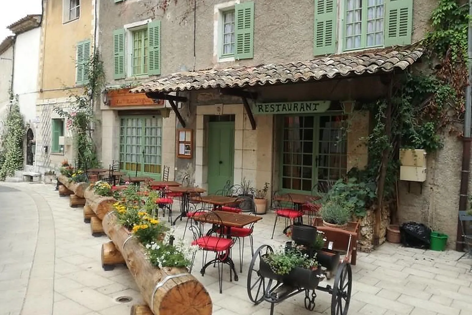 Lieux événementiels, LL&RSQUO;AUBERGE DE BAUDINARD