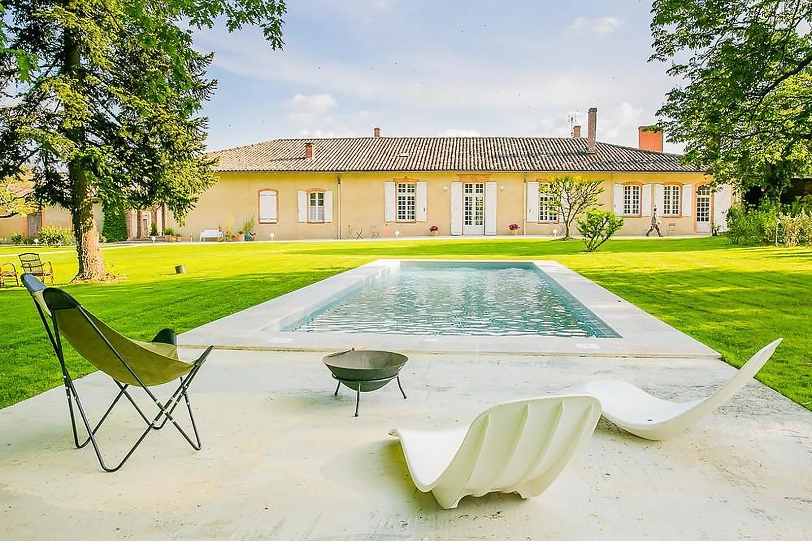 Lieux événementiels, LL&RSQUO;AUCENELLE