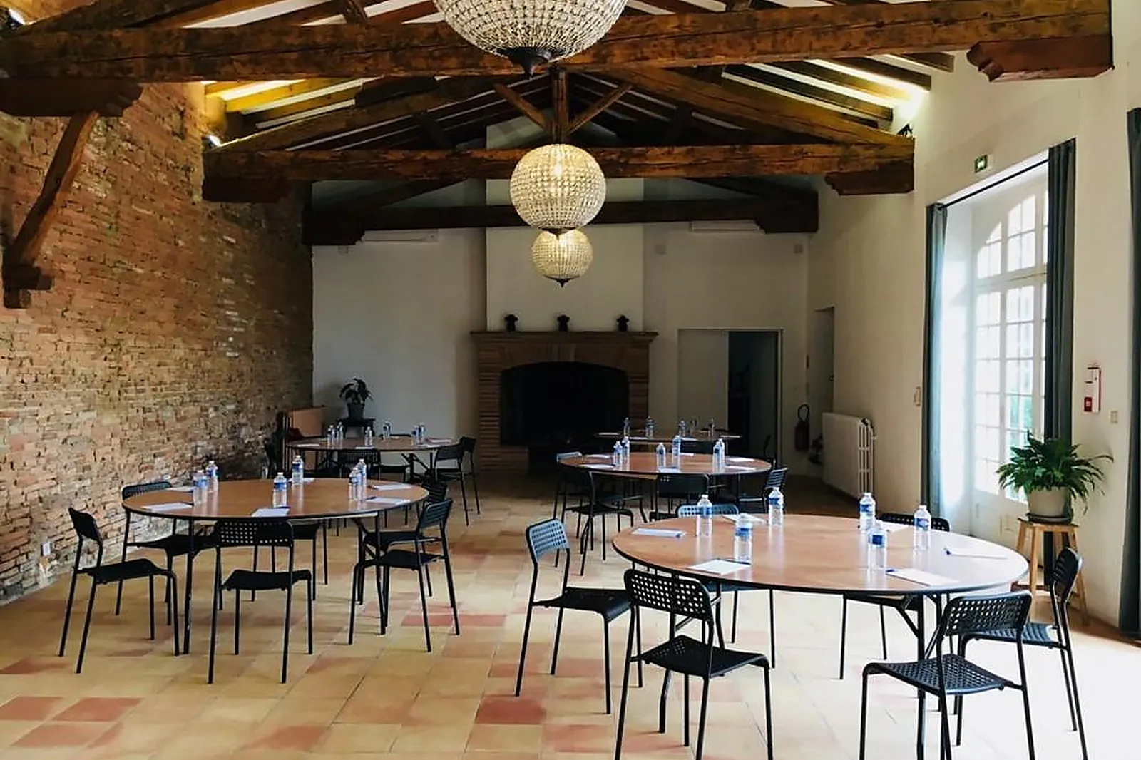 Lieux événementiels, LL&RSQUO;AUCENELLE