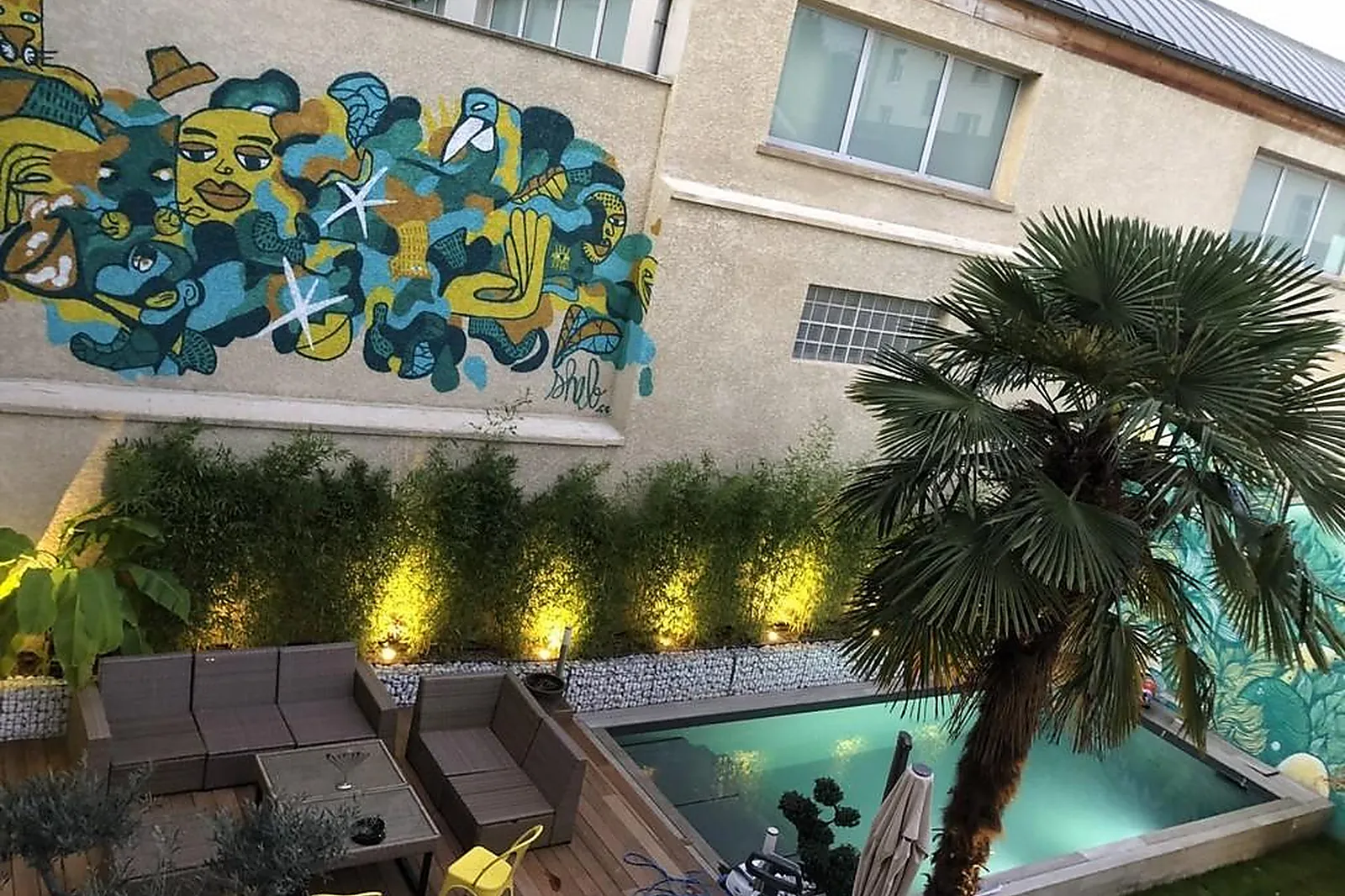 Lieux événementiels, LL&RSQUO;AUGUSTERIE