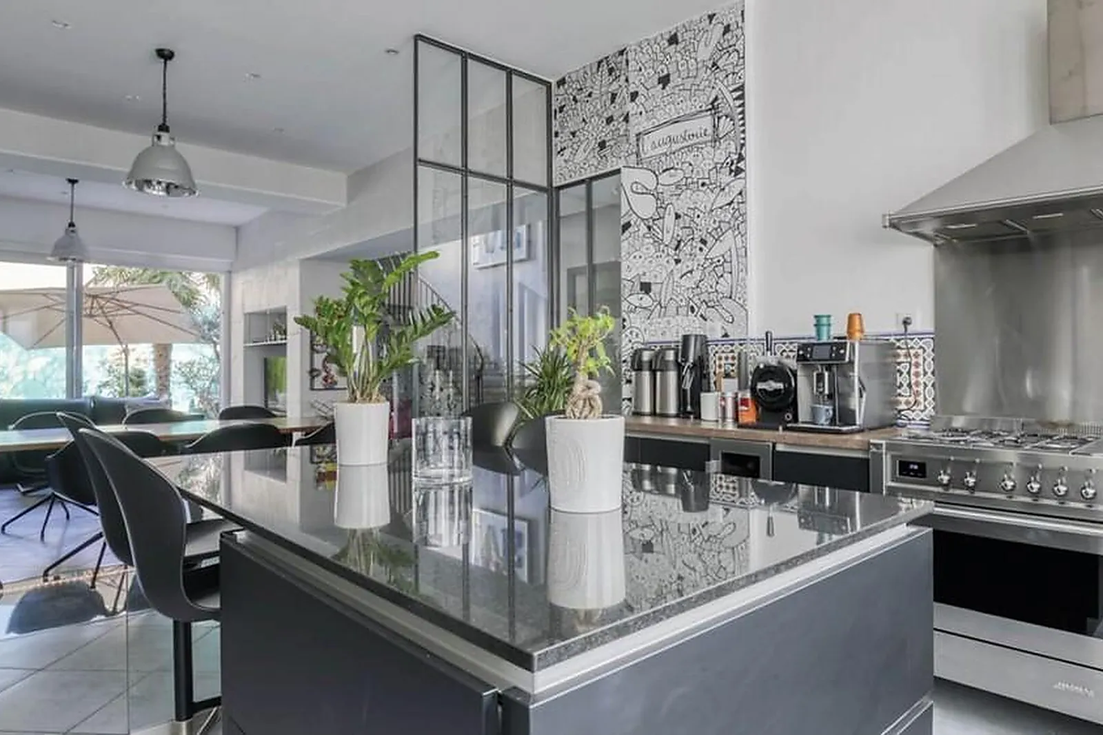 Lieux événementiels, LL&RSQUO;AUGUSTERIE