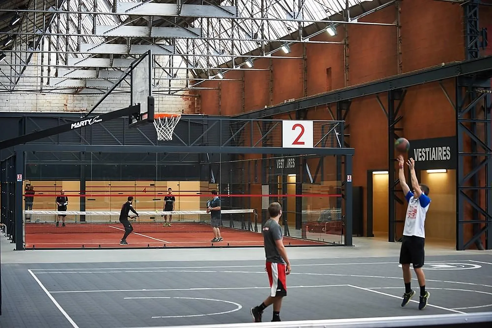 Lieux événementiels, LL&RSQUO;AUTRE USINE