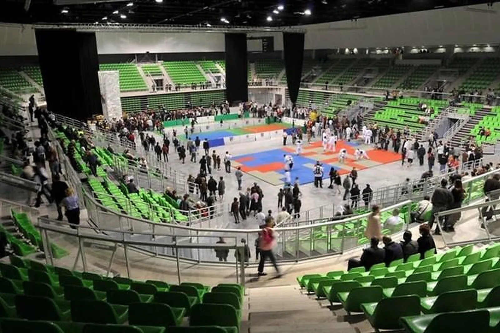 Lieux événementiels, LL&RSQUO;AXONE