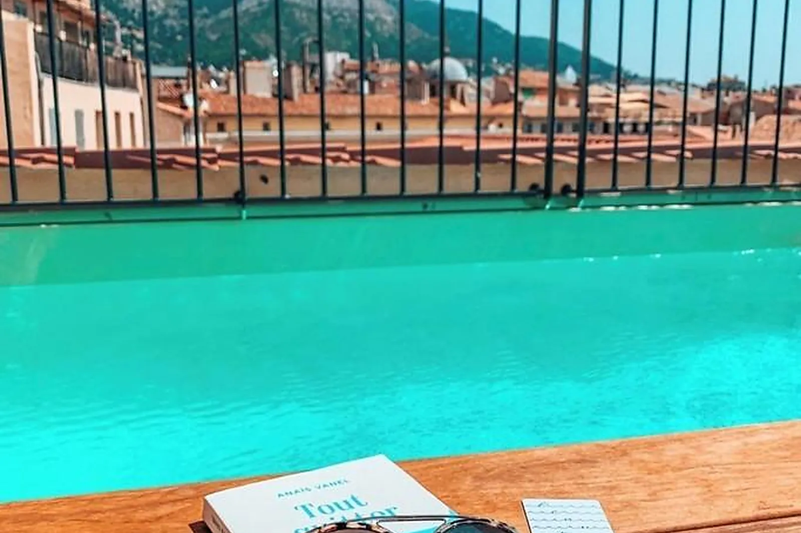 Lieux événementiels, LL&RSQUO;EAUTEL