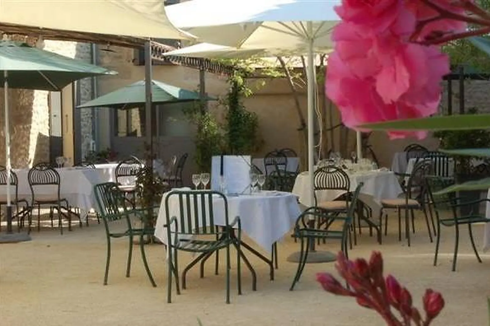 Lieux événementiels, LL&RSQUO;ECHAPPÉE BELLE BEAUVAILLON