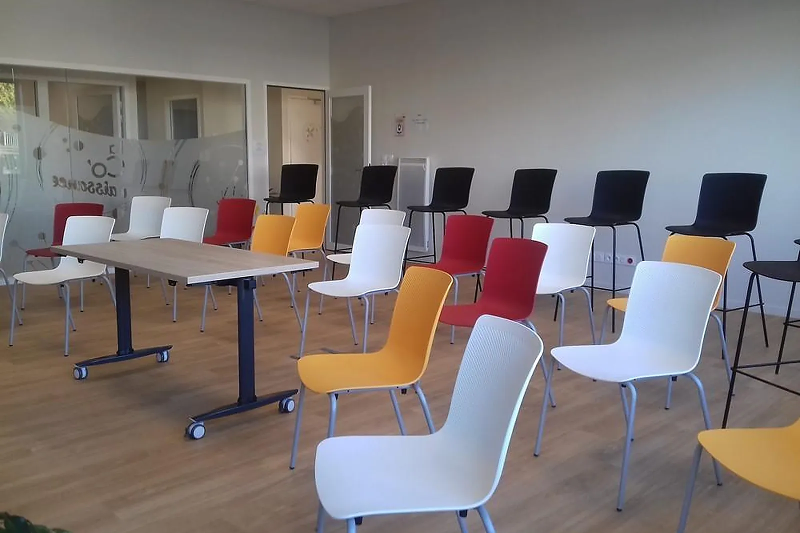 Lieux événementiels, LL&RSQUO;ECHOL&RSQUO;SYTÈME