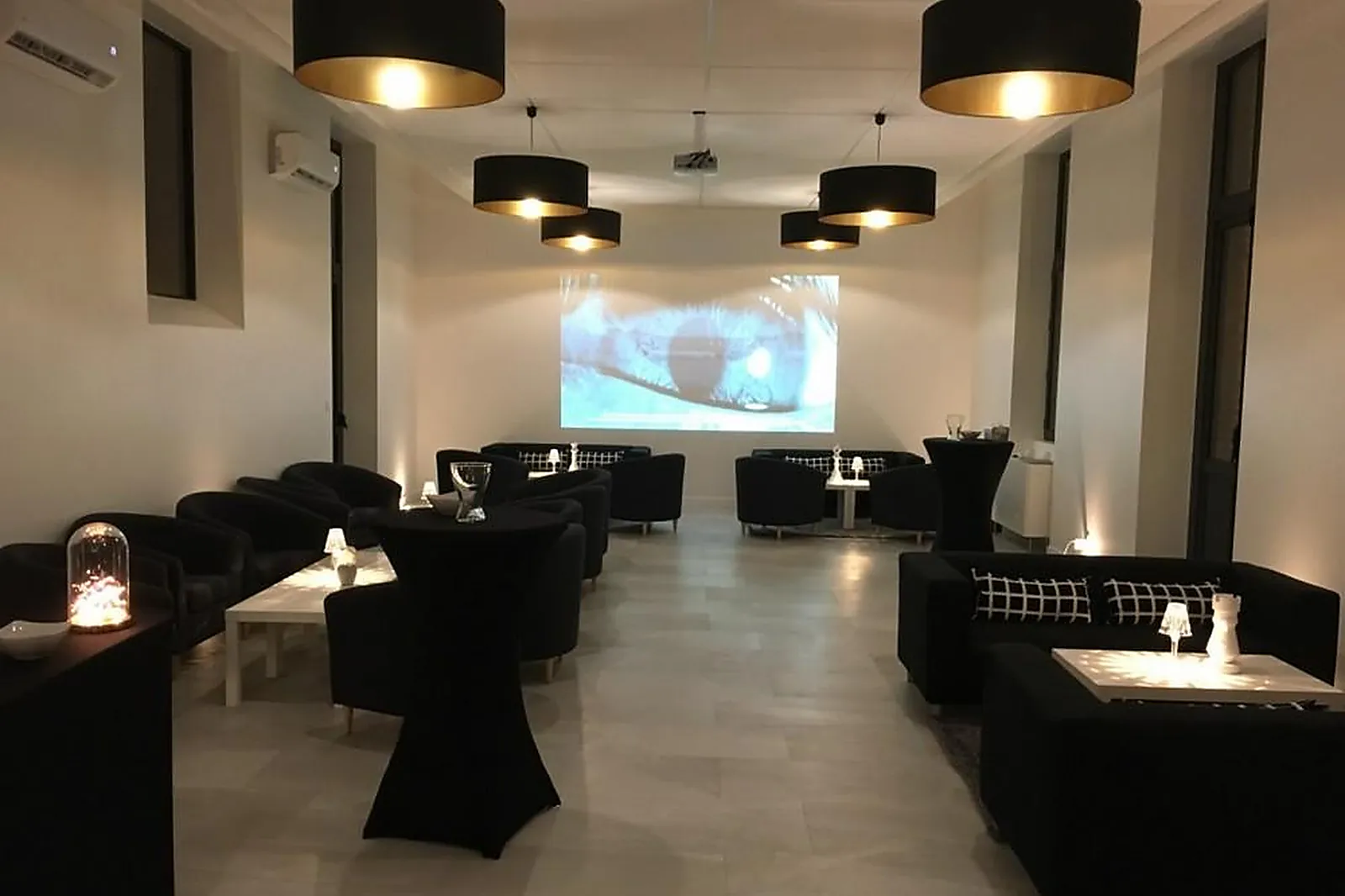 Lieux événementiels, LL&RSQUO;ECOLE BUISSONNIÈRE