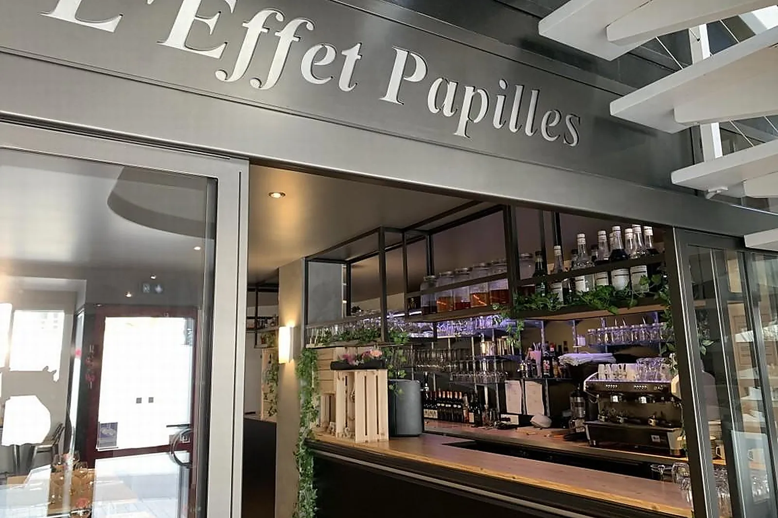 Lieux événementiels, LL&RSQUO;EFFET PAPILLES