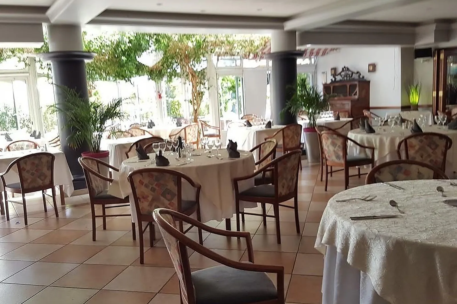 Lieux événementiels, LL&RSQUO;ENCLOS