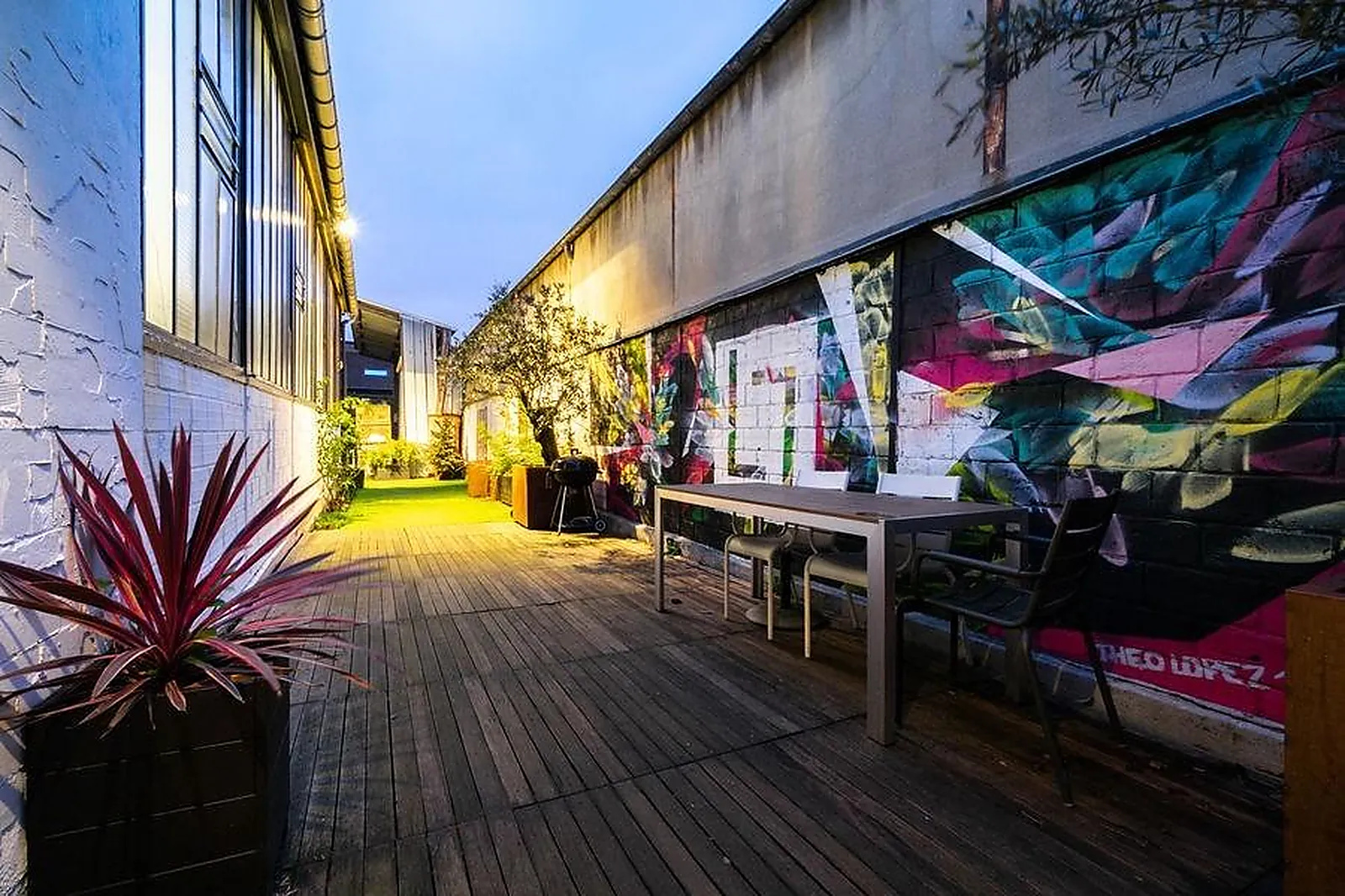 Lieux événementiels, LL&RSQUO;ENDROIT