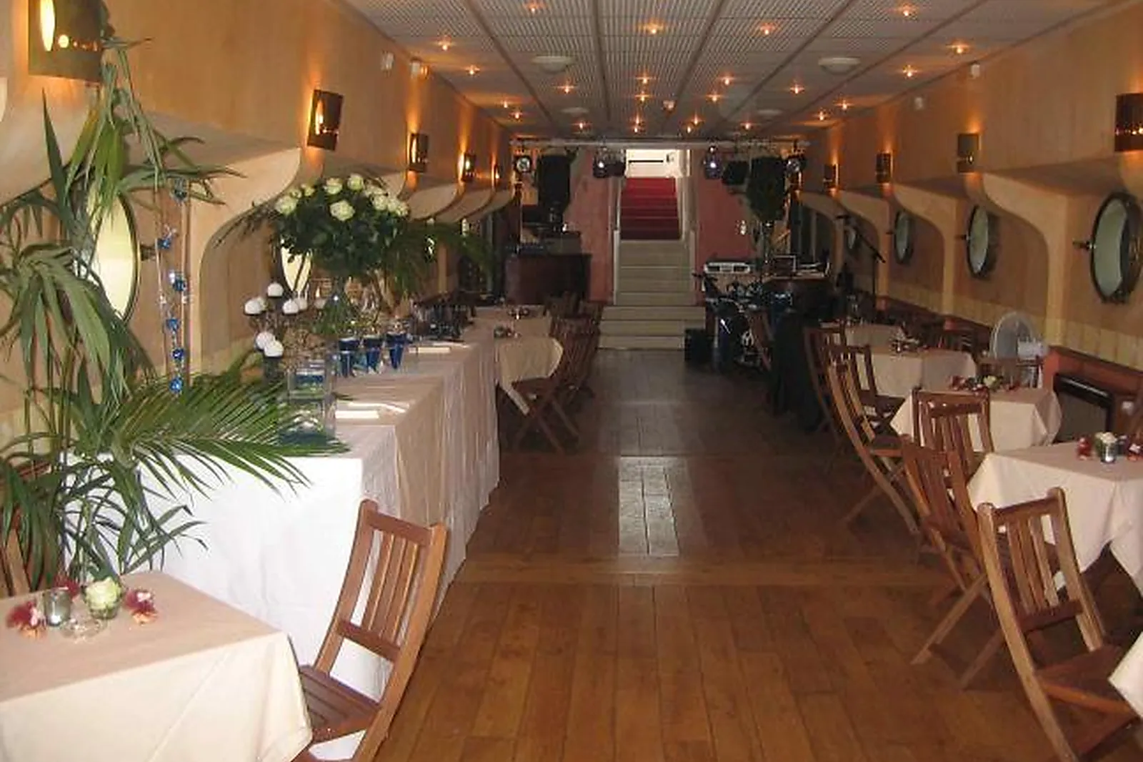 Lieux événementiels, LL&RSQUO;EQUITE