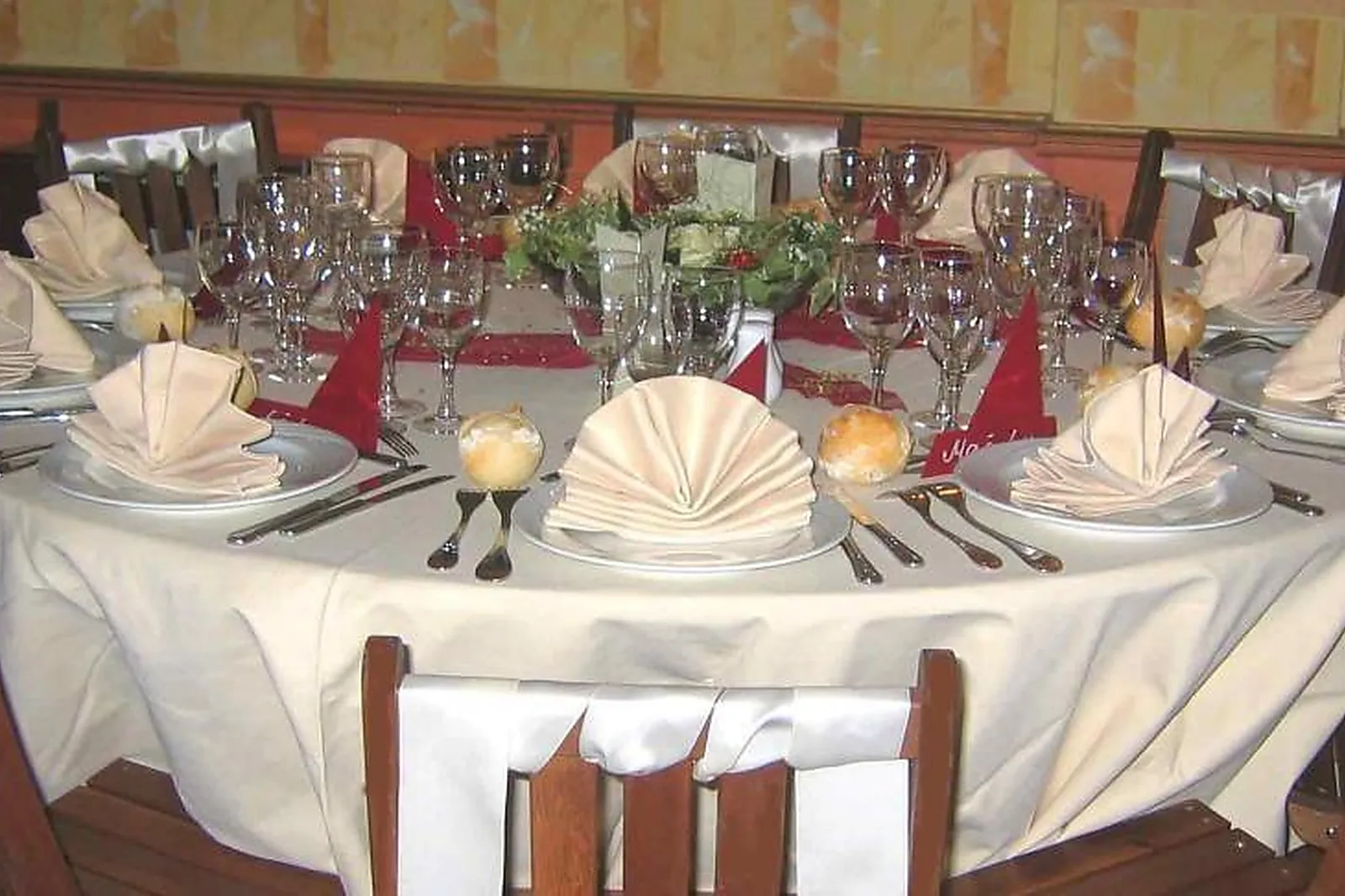 Lieux événementiels, LL&RSQUO;EQUITE