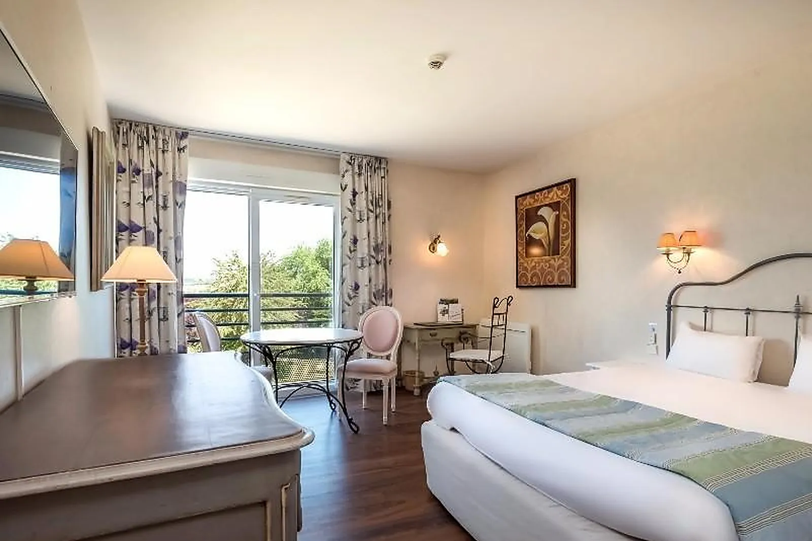 Lieux événementiels, LL&RSQUO;ERMITAGE