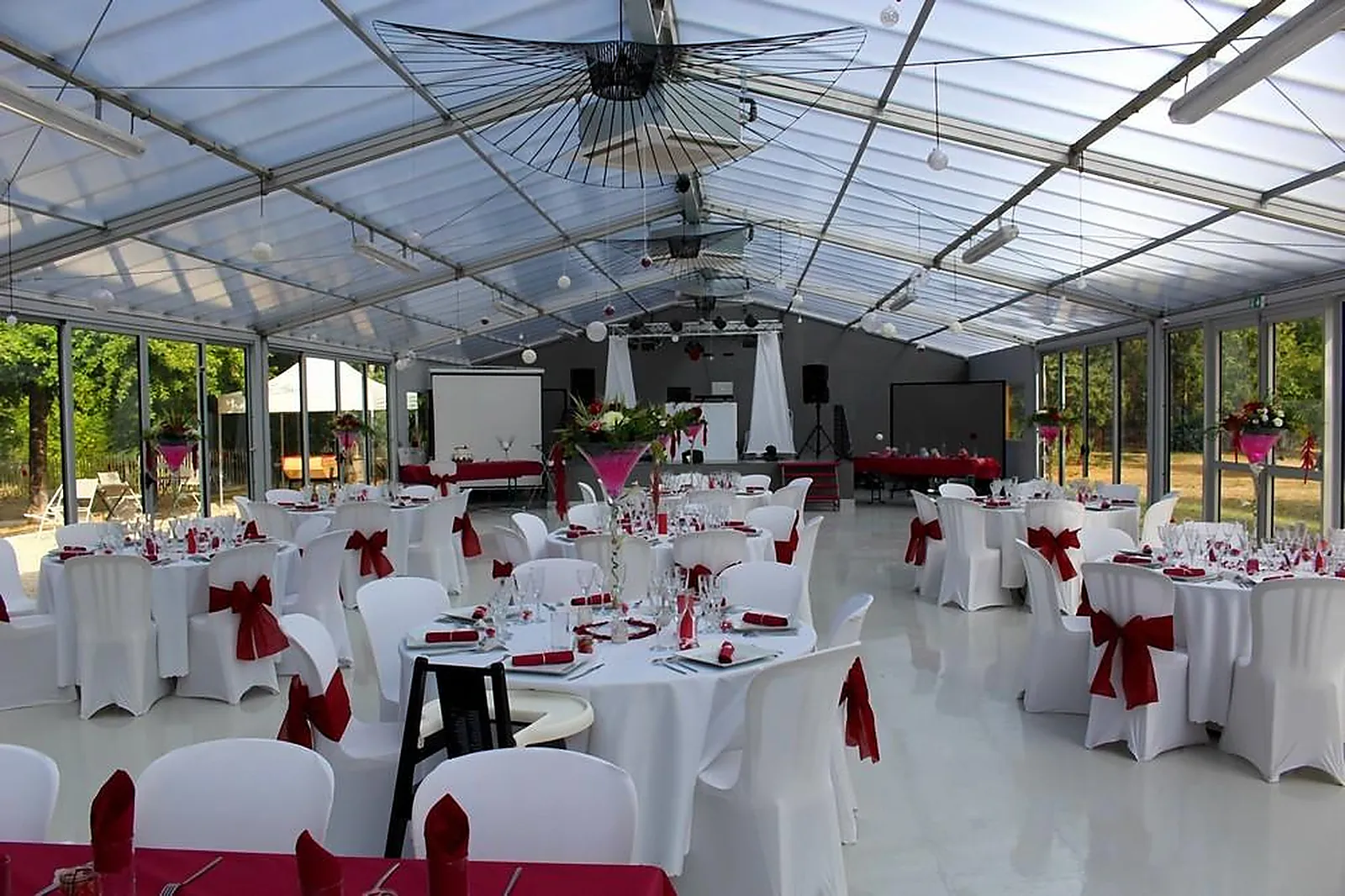 Lieux événementiels, LL&RSQUO;ESCALE DES CHÂTEAUX DE LA LOIRE