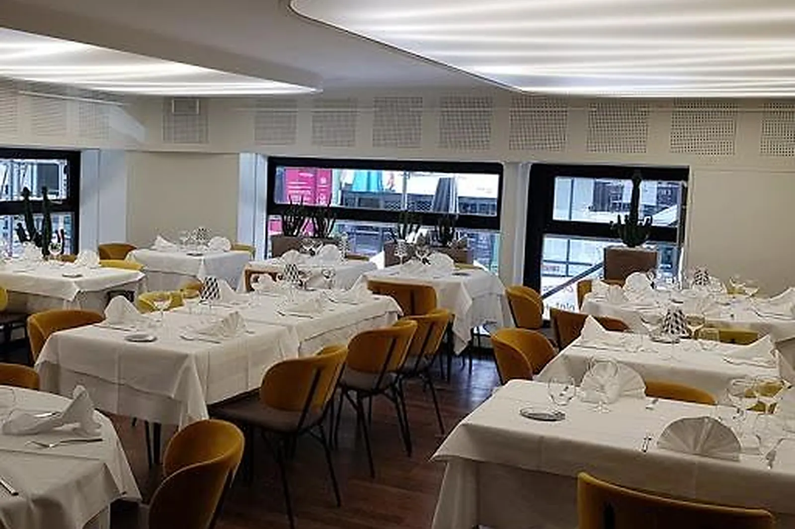 Lieux événementiels, LL&RSQUO;ESCARGOT DL&RSQUO;OR