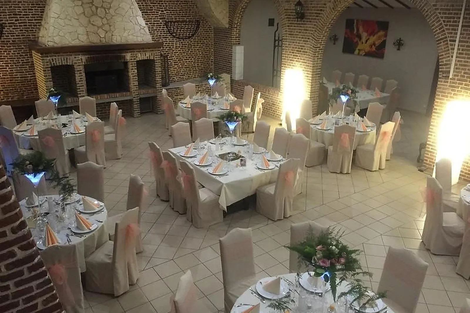 Lieux événementiels, LL&RSQUO;ESCARPOLETTE