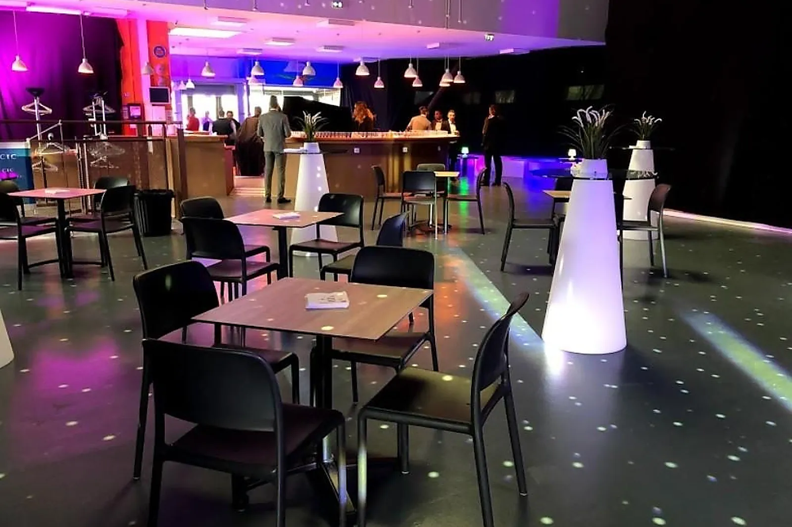 Lieux événementiels, LL&RSQUO;ESPACE 111