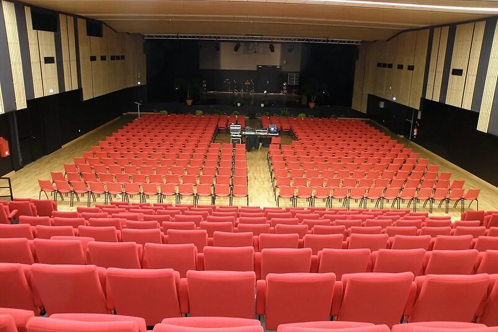 Lieux événementiels, LL&RSQUO;ESPACE CULTUREL