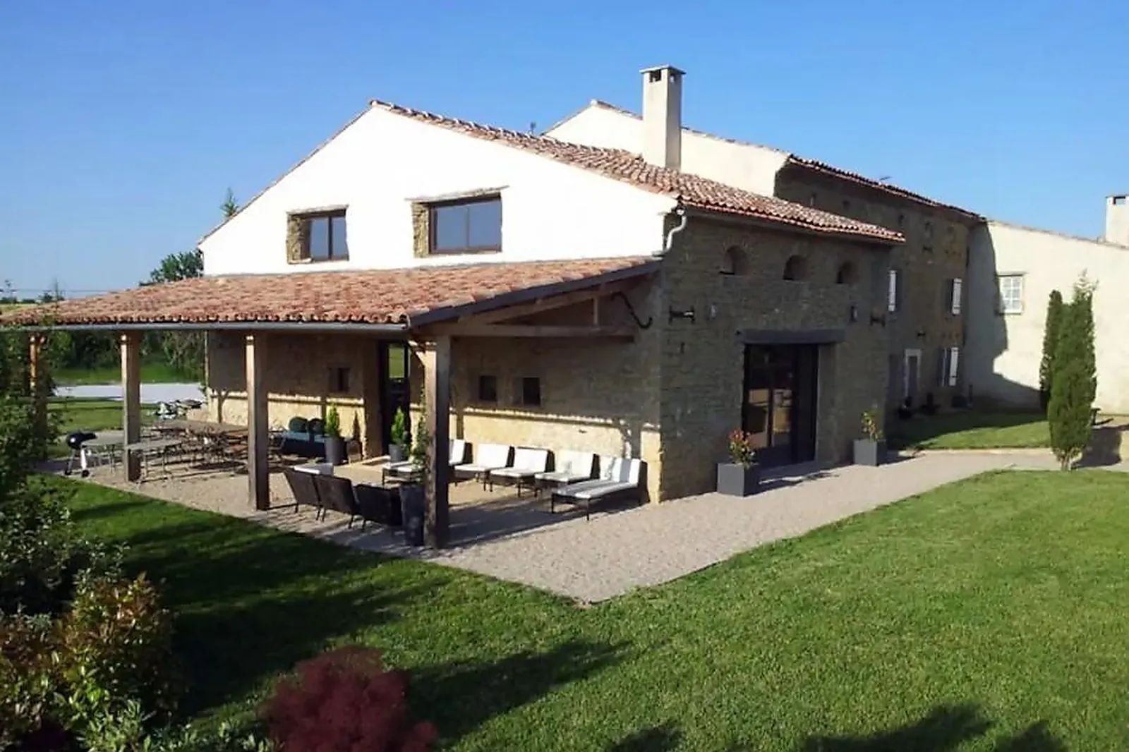 Lieux événementiels, LL&RSQUO;ESPEYRONNIS