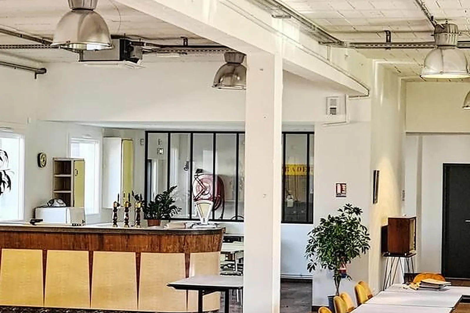 Lieux événementiels, LL&RSQUO;ESPRIT SÉMINAIRE