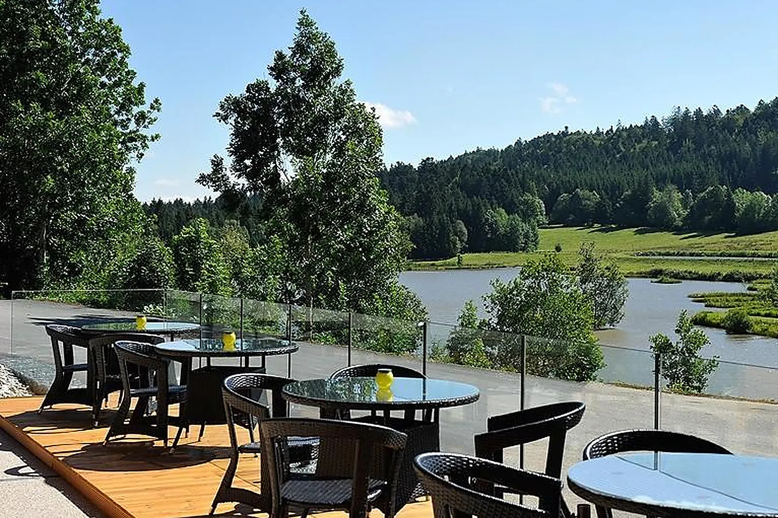 Lieux événementiels, LL&RSQUO;ETANG DU MOULIN