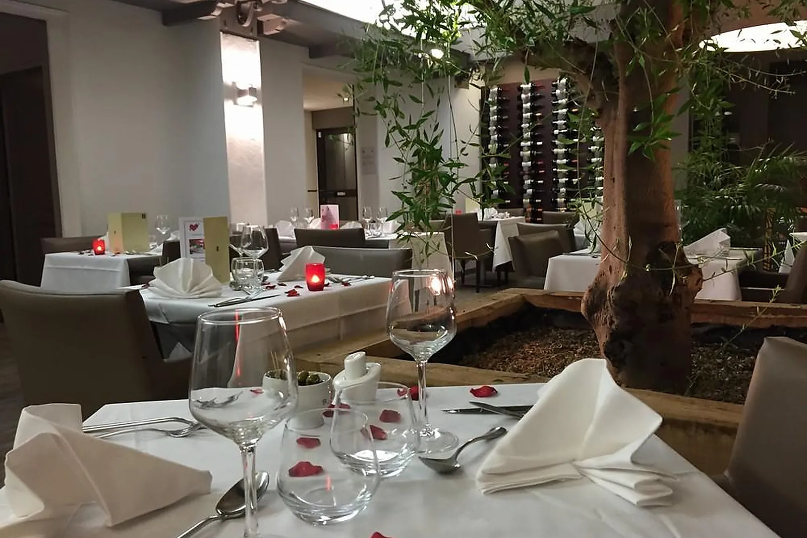 Lieux événementiels, LL&RSQUO;ETAPE