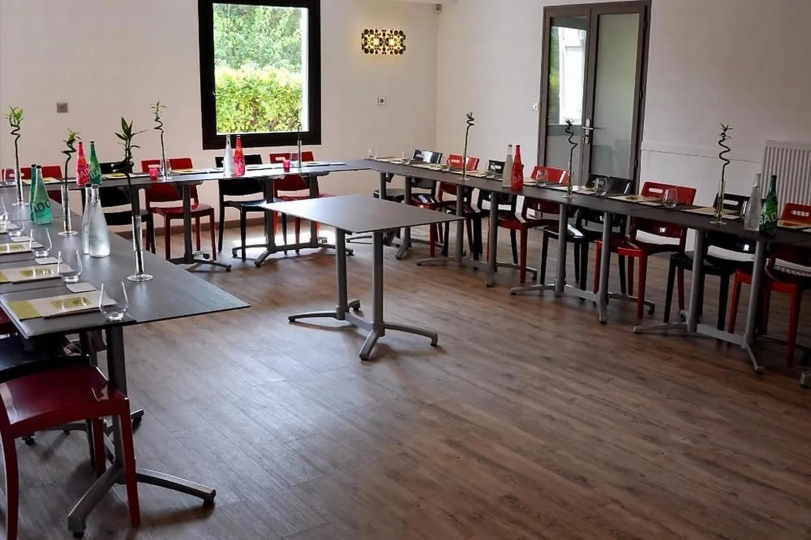 Lieux événementiels, LL&RSQUO;ETAPE