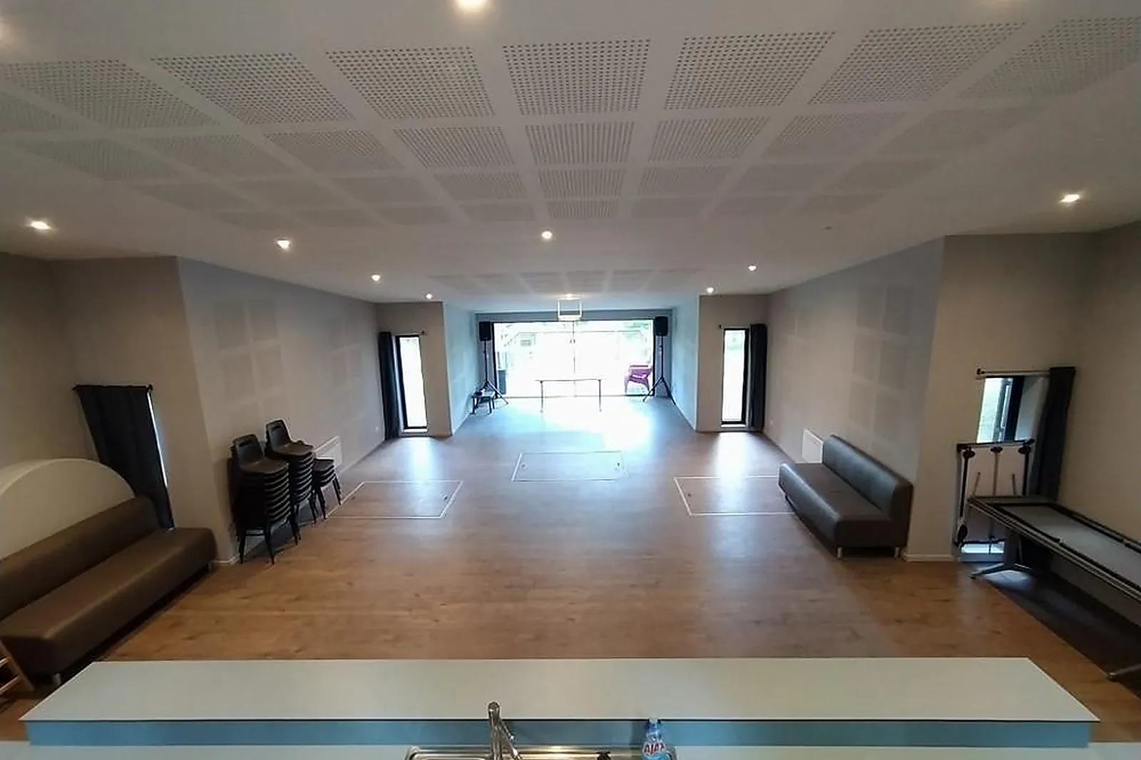 Lieux événementiels, LL&RSQUO;ETAPE EN FORÊT