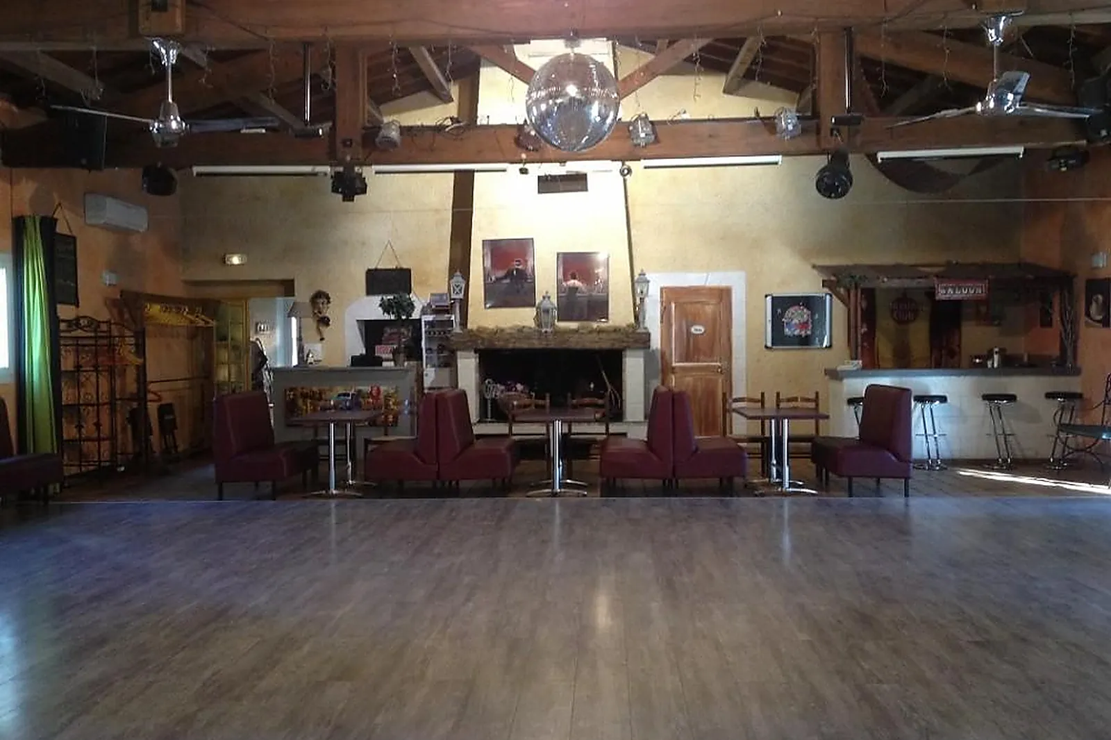 Lieux événementiels, LL&RSQUO;EVIEDANSE