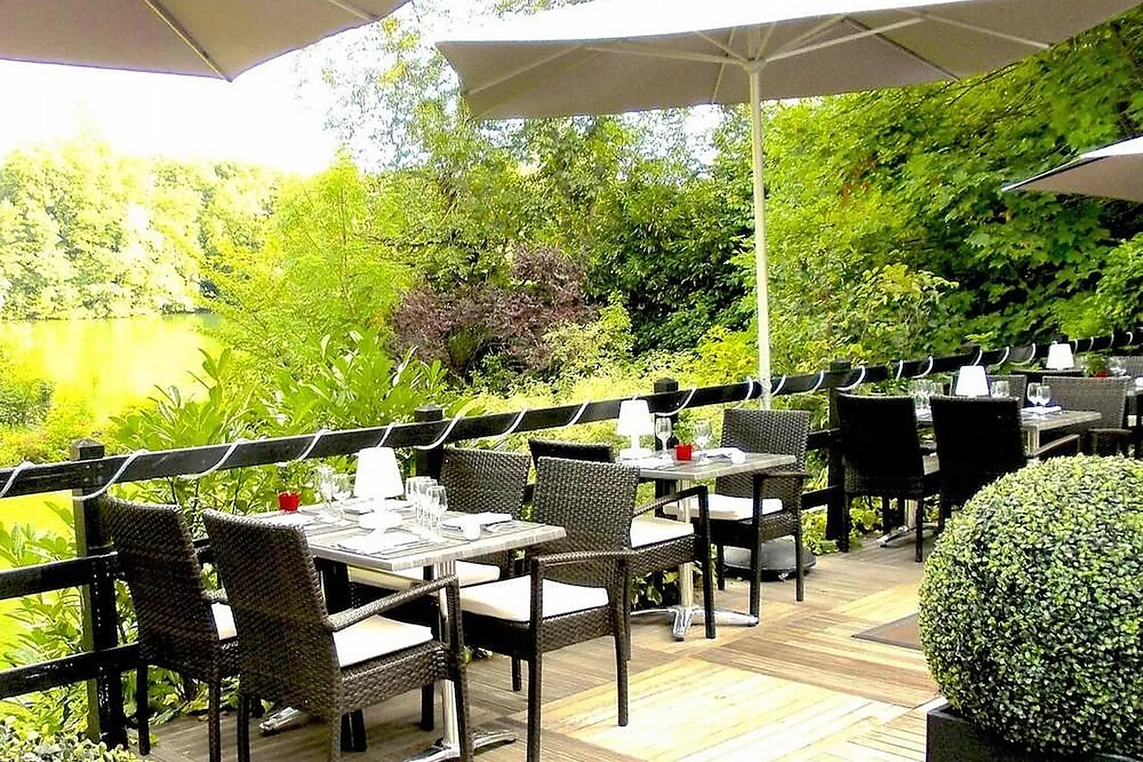 Lieux événementiels, LL&RSQUO;HOSTELLERIE DU COUNTRY CLUB