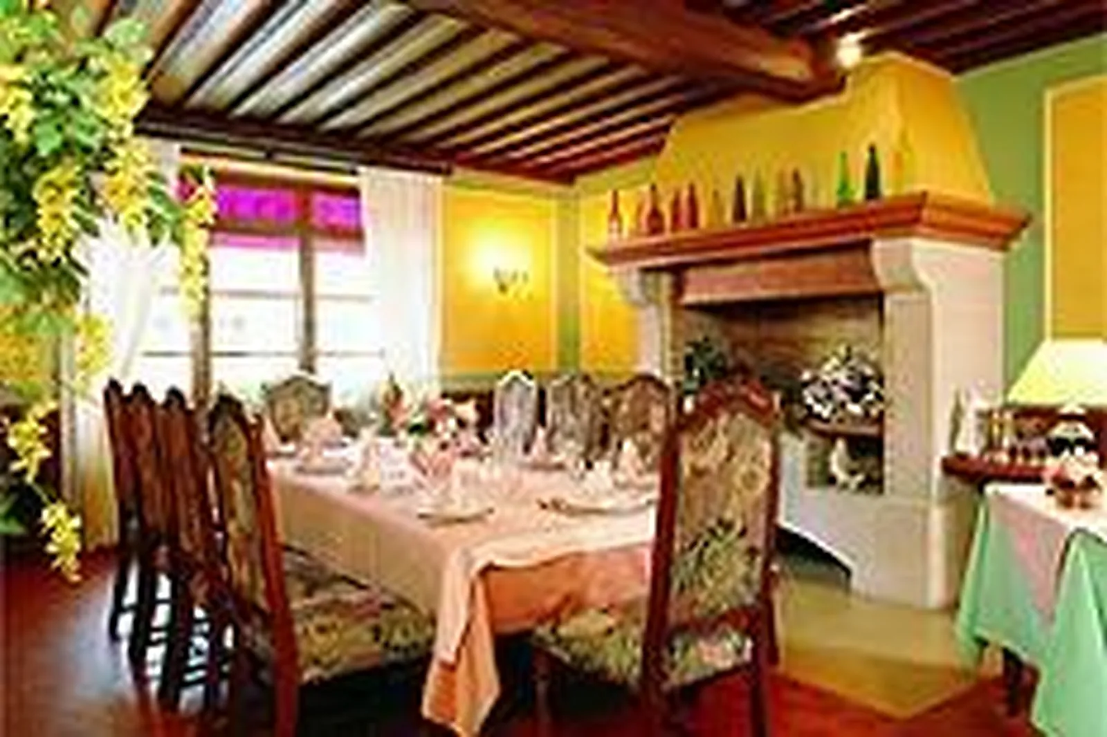 Lieux événementiels, LL&RSQUO;HÔTEL DE BRESSE