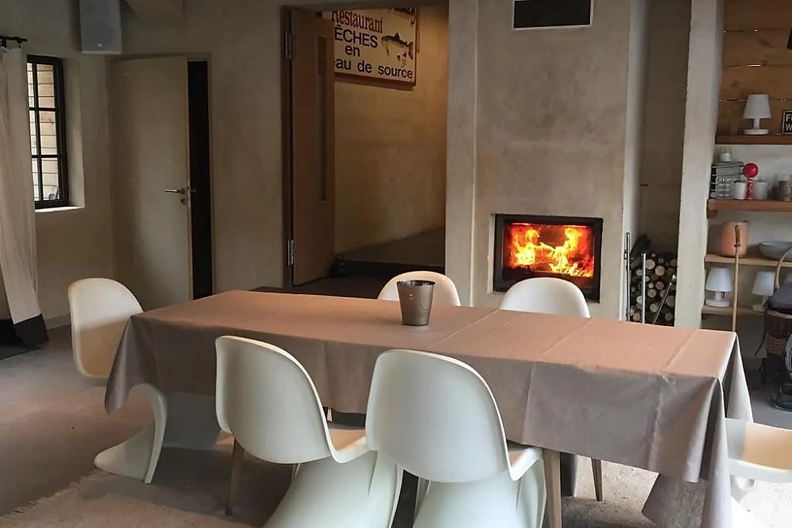 Lieux événementiels, LL&RSQUO;ILE AUX TRUITES