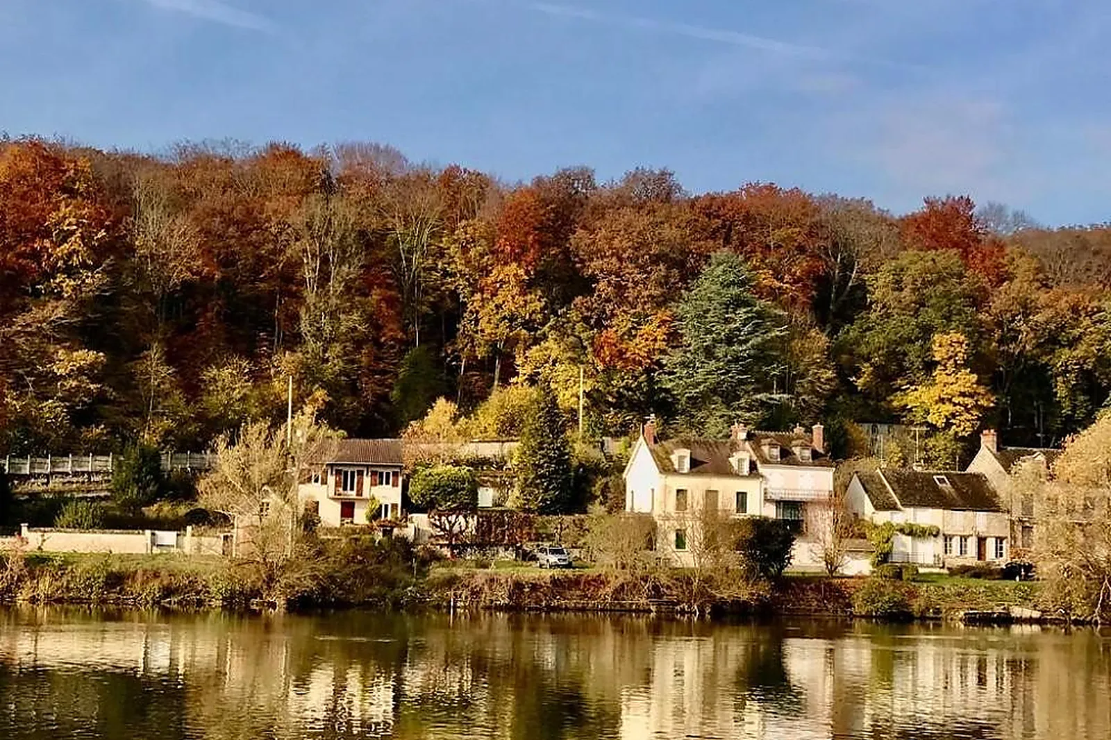 Lieux événementiels, LL&RSQUO;ILE AUX TRUITES
