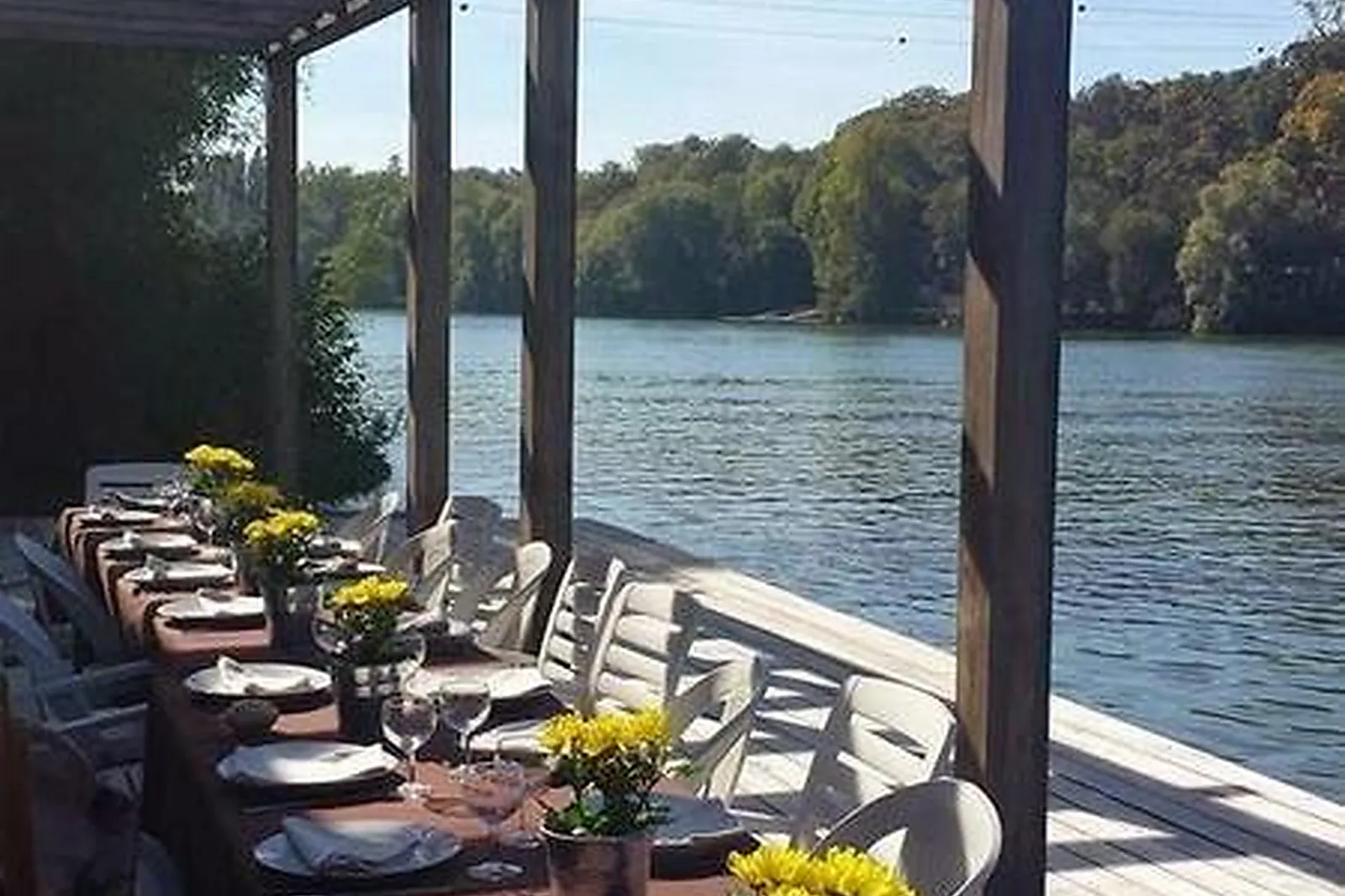 Lieux événementiels, LL&RSQUO;ILE AUX TRUITES