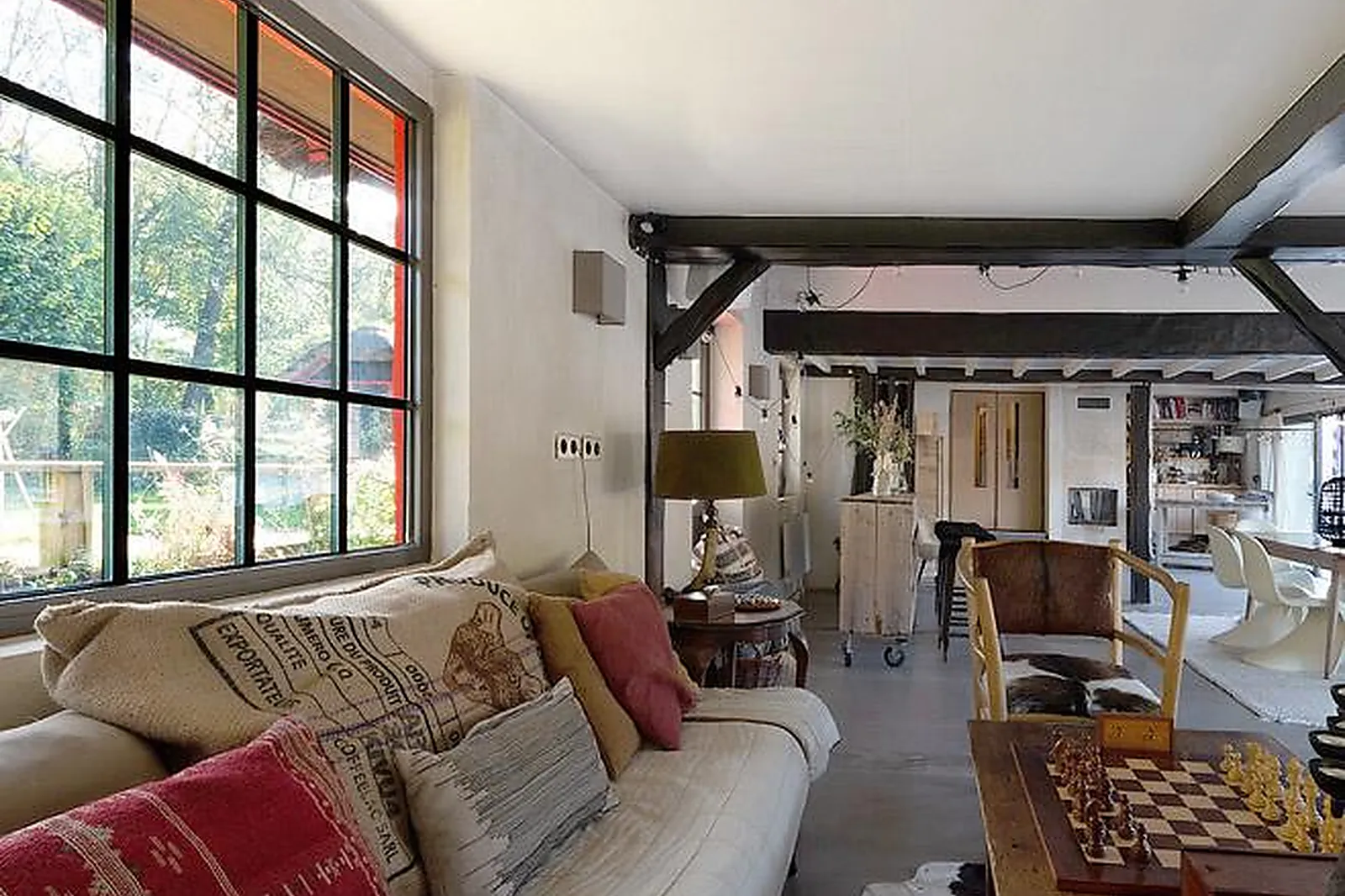 Lieux événementiels, LL&RSQUO;ILE AUX TRUITES