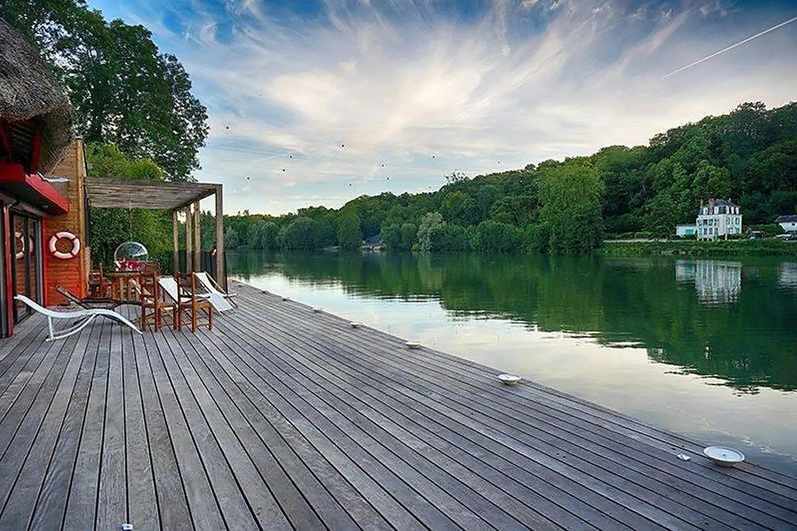 Lieux événementiels, LL&RSQUO;ILE AUX TRUITES