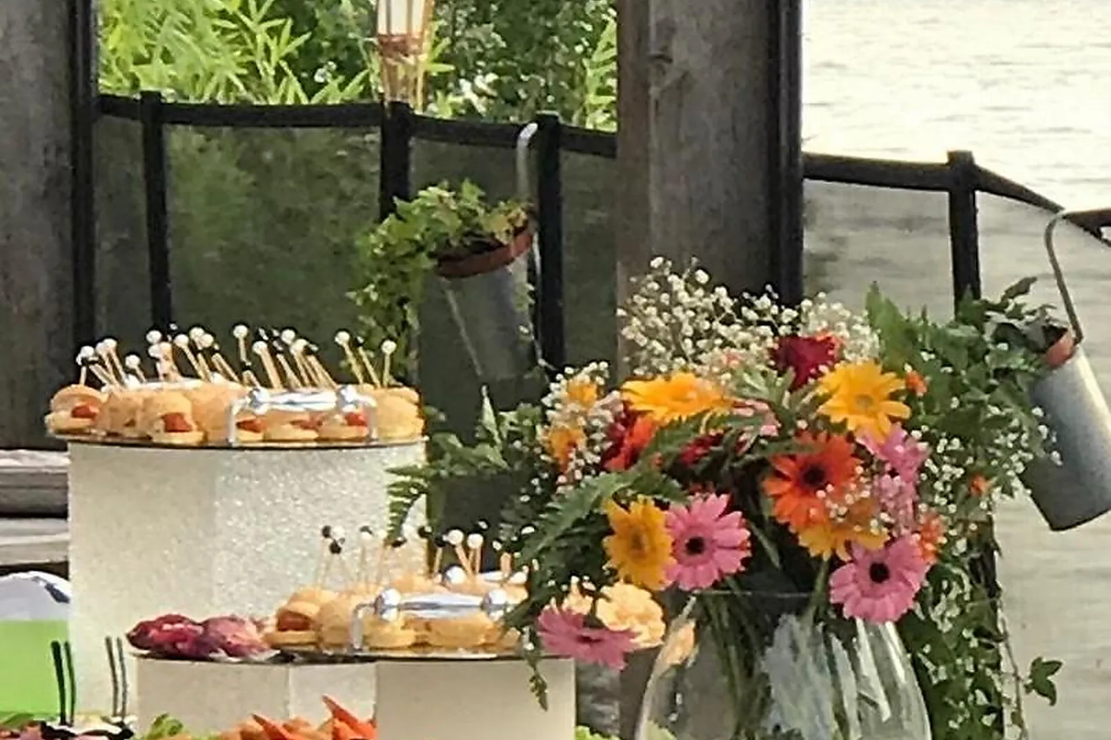 Lieux événementiels, LL&RSQUO;ILE AUX TRUITES