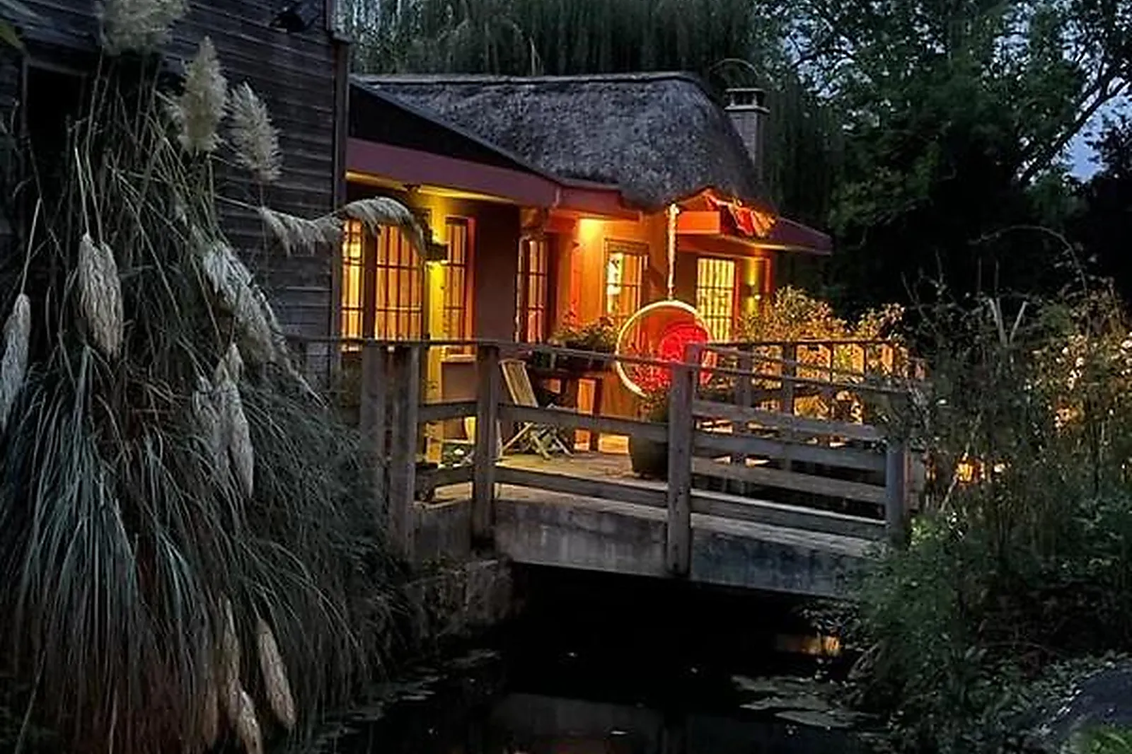 Lieux événementiels, LL&RSQUO;ILE AUX TRUITES