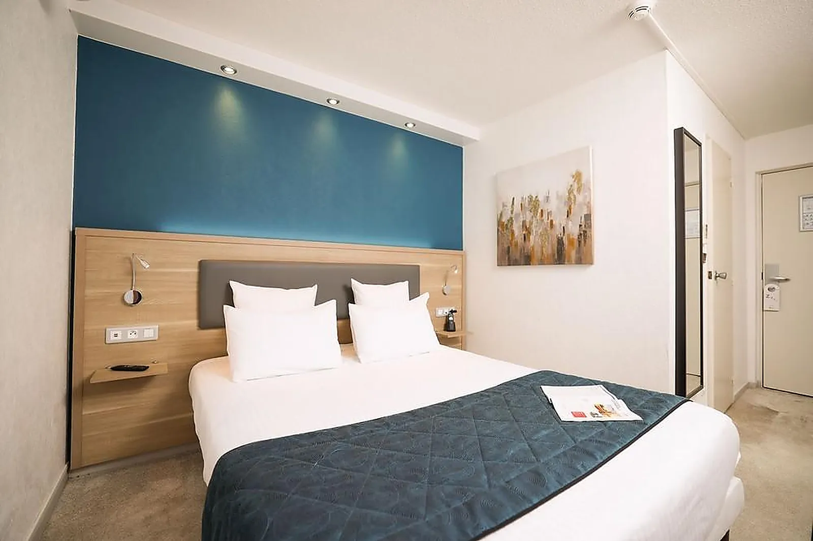 Lieux événementiels, LL&RSQUO;INITIAL